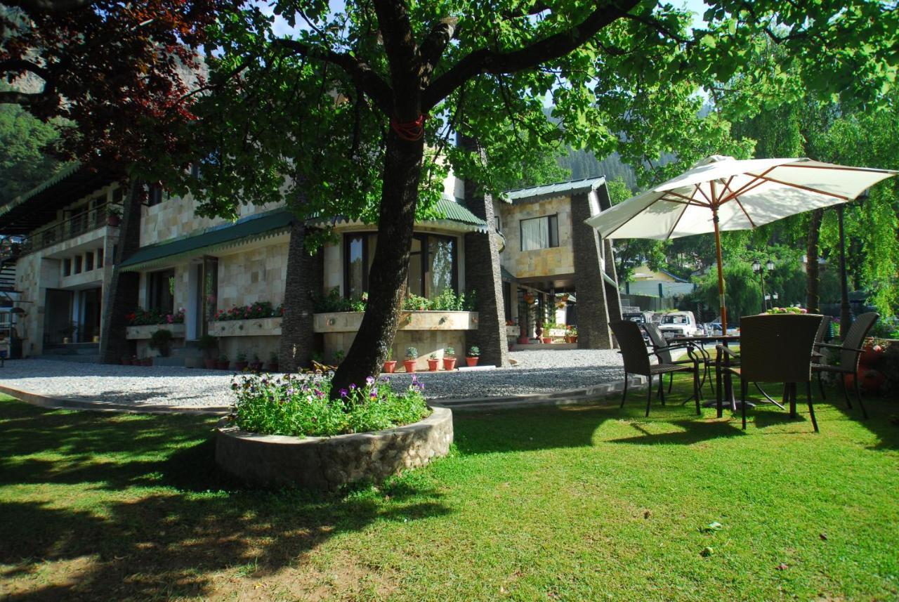 Shervani Hilltop Resort Nainital Bagian luar foto