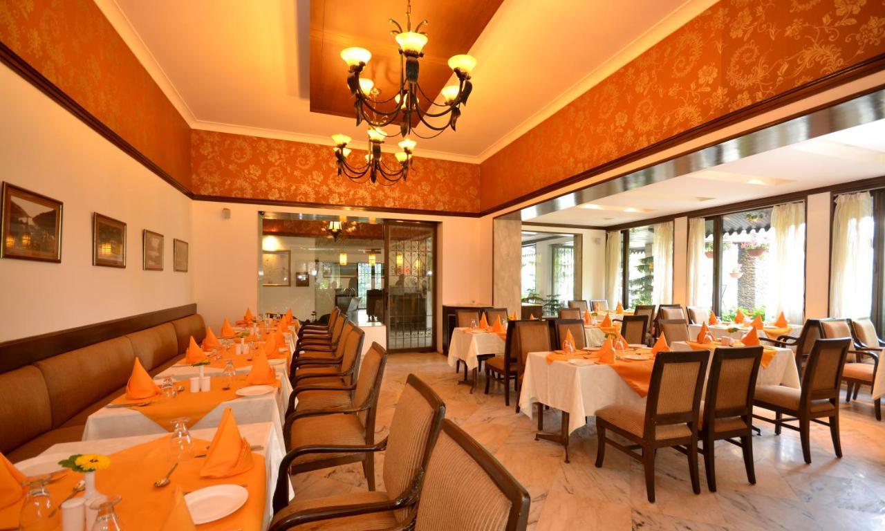 Shervani Hilltop Resort Nainital Bagian luar foto