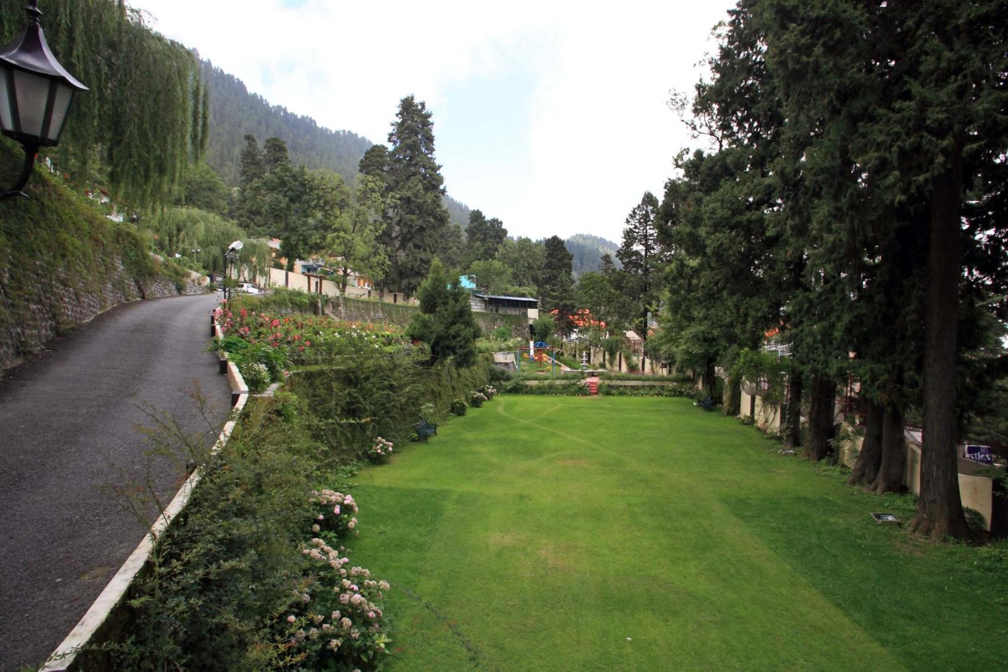 Shervani Hilltop Resort Nainital Bagian luar foto