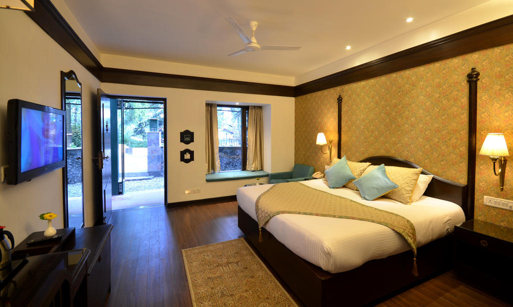 Shervani Hilltop Resort Nainital Bagian luar foto